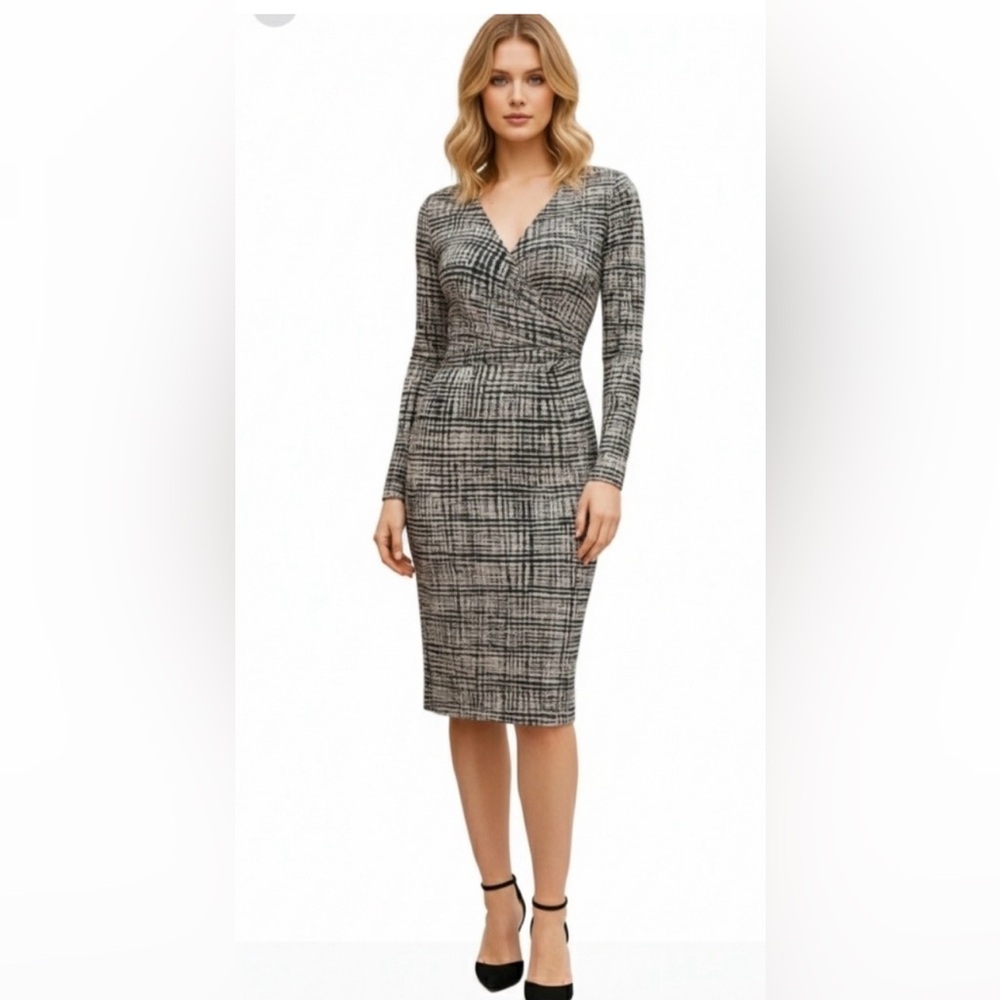 QUESTION Black Gray White Abstract Midi Dress Small NWT